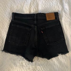Levi’s wedgie shorts